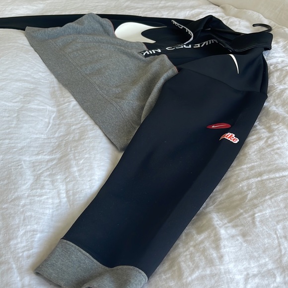 Nike Dri-Fit cropped half - zip jumper - Picture 6 of 6